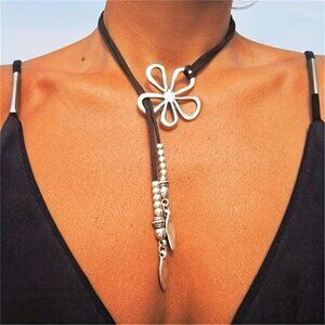 Vintage Bohemian Hollow Flower Choker Necklace Leather Cord Z180